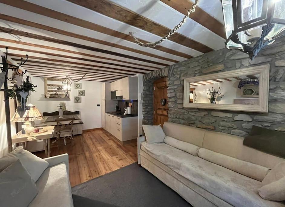 La Casetta Del Cuore Tra Terme E Montagna Pré-Saint-Didier Exterior foto